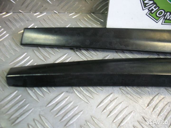 Молдинг заднего стекла Honda HR-V 3D 1999г