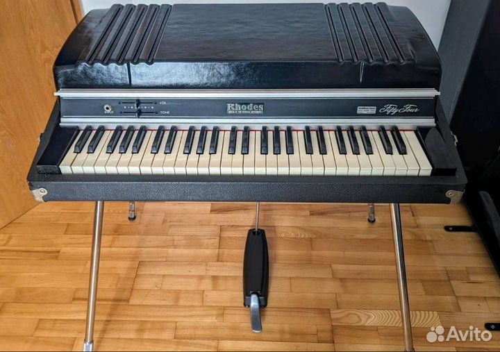 Rhodes piano 54 Mark II