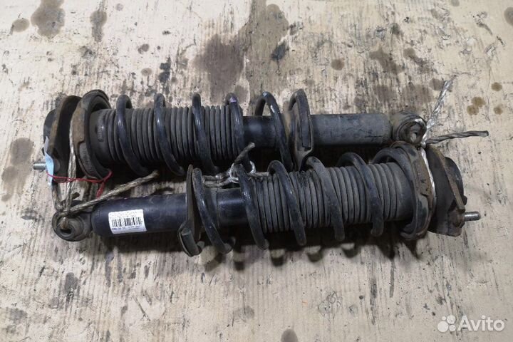 Стойки амортизаторов subaru legacy 2010 год
