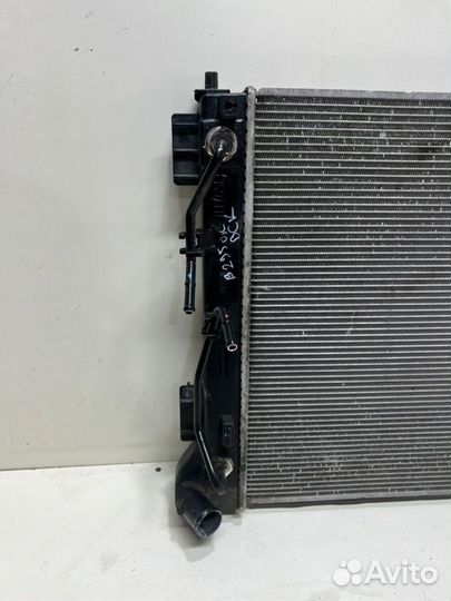 Радиатор охлаждения (АКПП) Kia Sportage 4