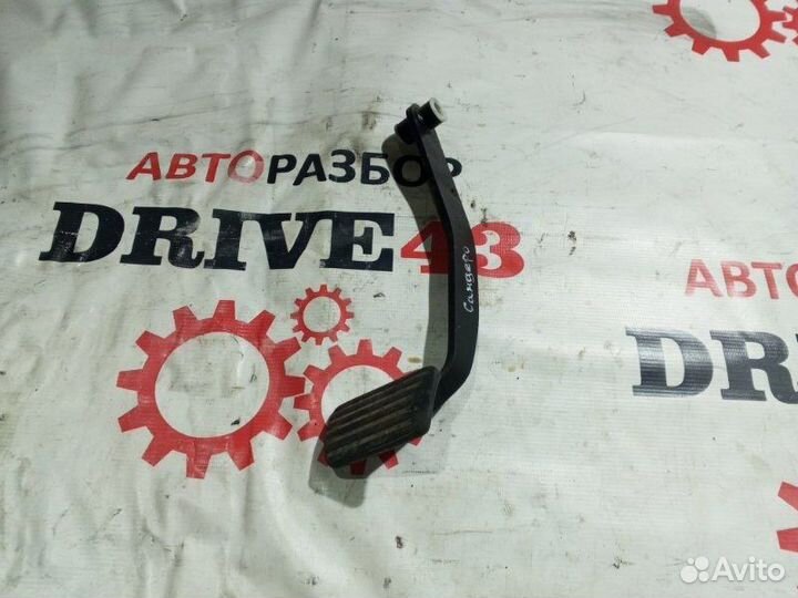 Педаль тормоза Renault Sandero stepway K4MC697