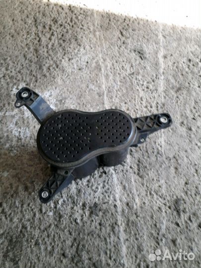 Audi A4 B8 абсорбер