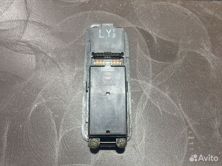 Блок управления стеклоподъёмниками nissan maxima