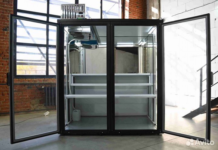 Холодильники для цветов (холодильные камеры)