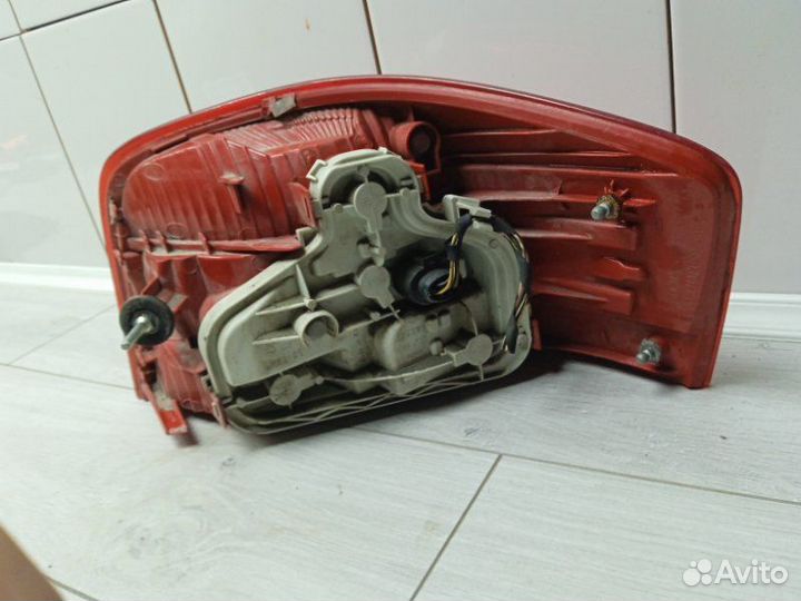 Фонарь задний левый Audi A3 хэтчбек BGU 2005