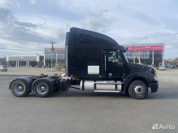 Freightliner Columbia, 2004