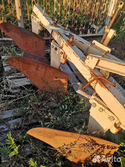 Плуг МТЗ (Беларус) ПЛН-3-35, 2010