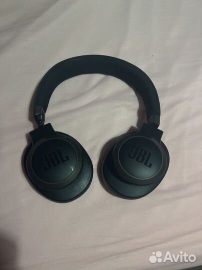 Беспроводные наушники jbl live 650btnc