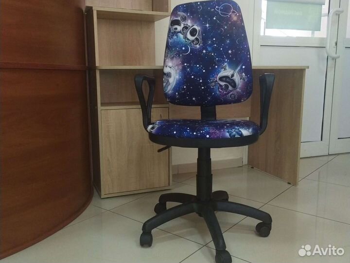Компьютерное кресло