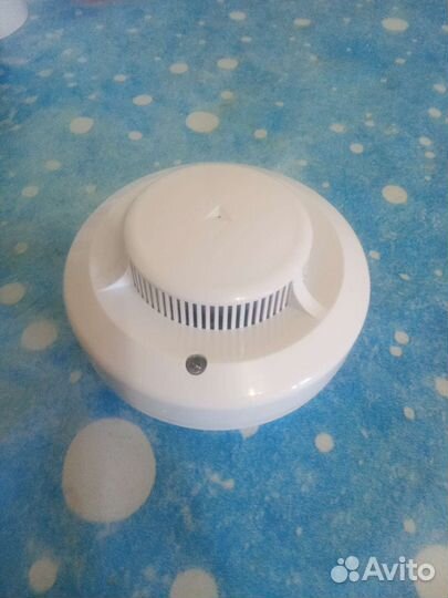 Противопожарный извещатель