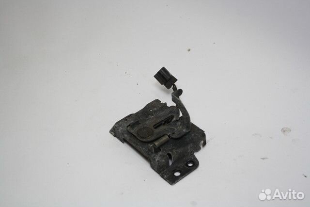 Замок капота 5908A058 Mitsubishi Pajero 4