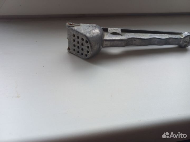 Пресс для чеснока