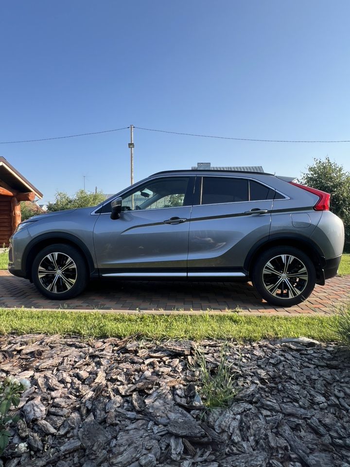 Mitsubishi Eclipse Cross: фото владельца