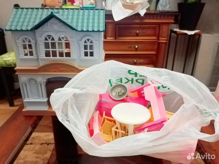 Детский игрушечный домик