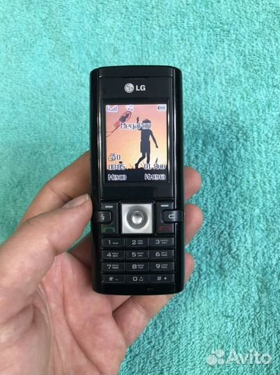 LG B2250