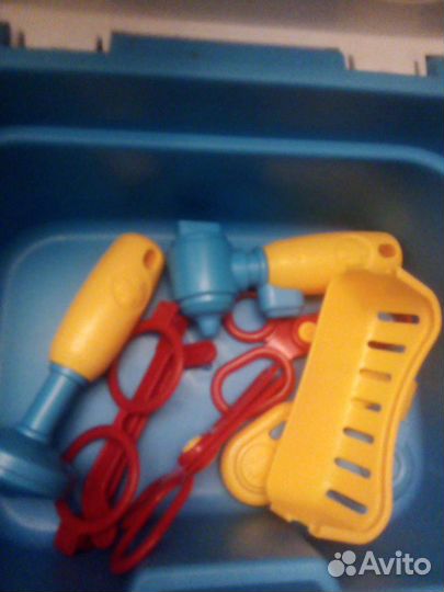 Набор доктора в чемодане