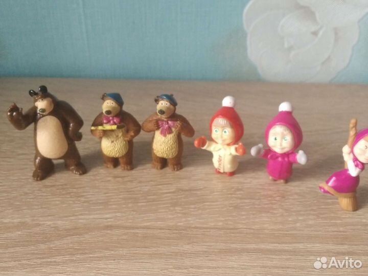 Киндер сюрпризы Маша и Медведь
