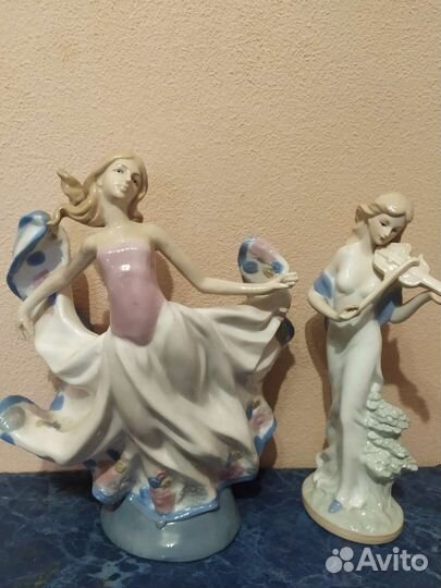 Статуэтка фарфор