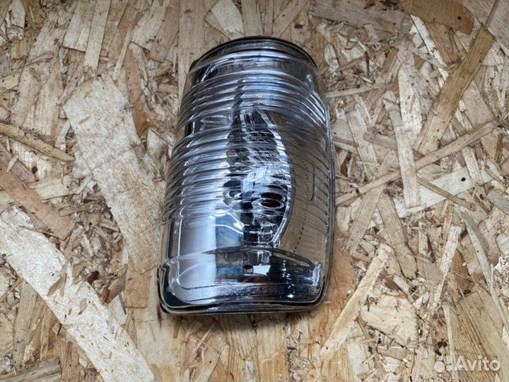 Повторитель поворота в зеркало правый Ford Transit