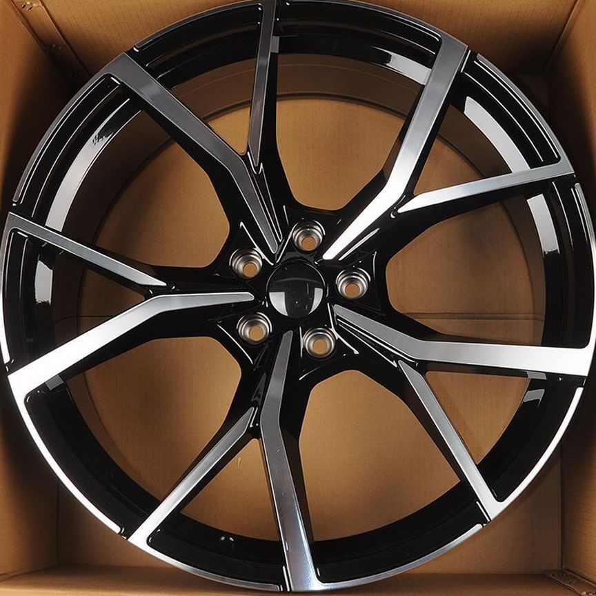 Литые диски Audi 9×R21 5×112