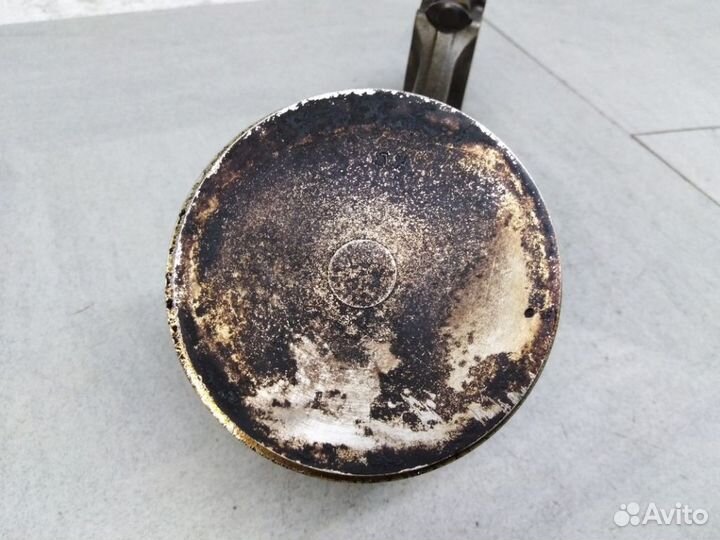 Поршень с шатуном