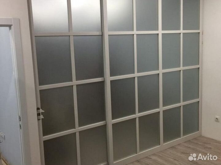 Перегородки раздвижные / раздвижные двери