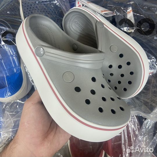 Crocs женские на платформе