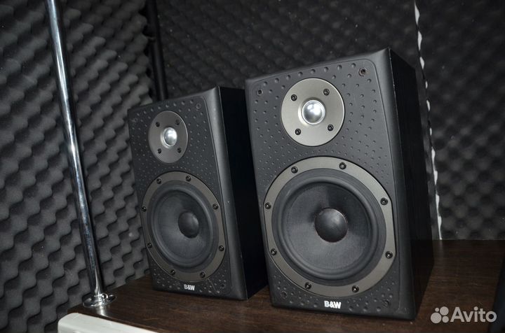 Колонки Bowers Wilkins B&W DM 303