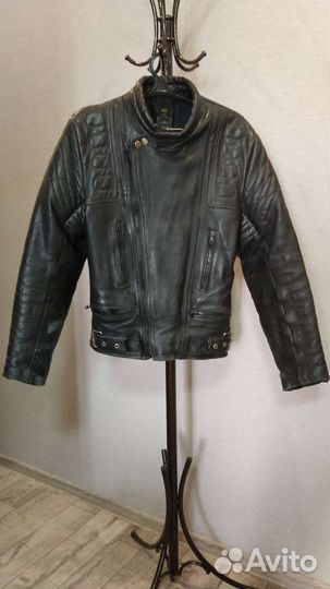 Мотокостюм