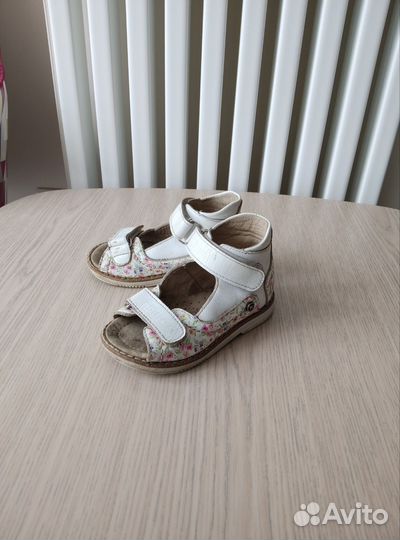 Сандалии для девочки Tapiboo ортопедические, 24 р