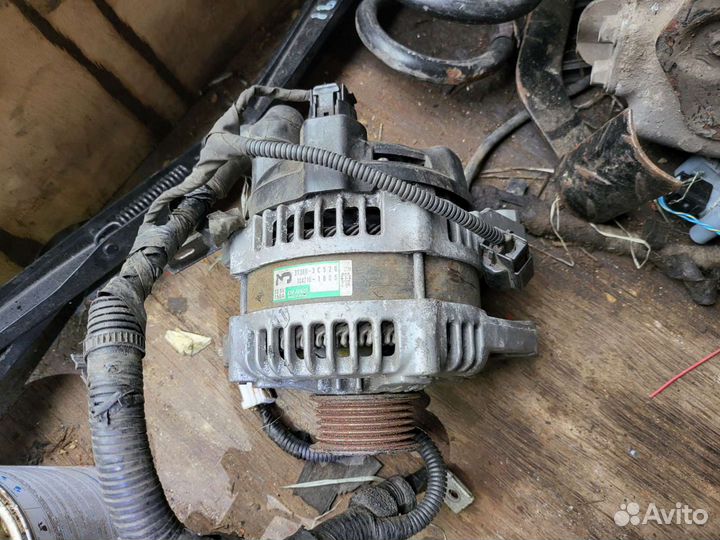 Мало б.у генератор Equus Hyundai Quoris Kia 2014