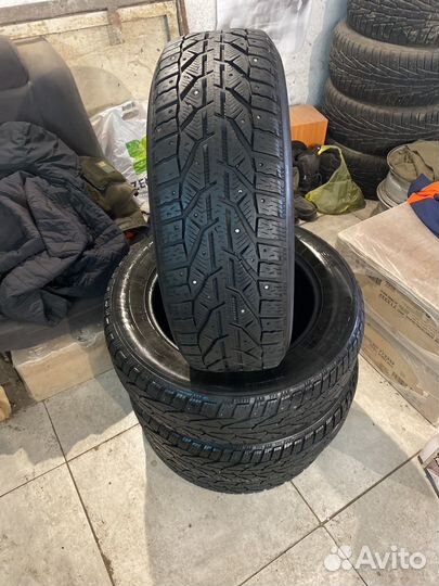 Tigar SUV Ice 215/65 R17 103T
