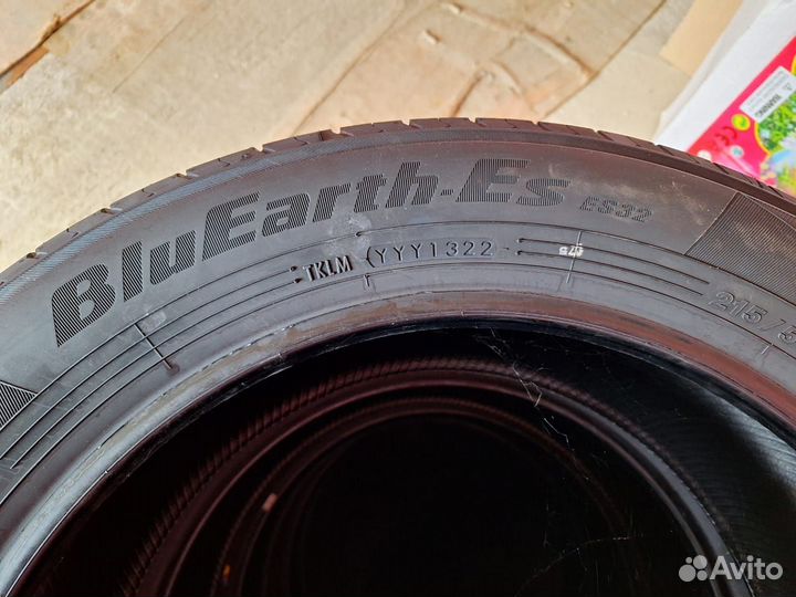 Yokohama BluEarth-ES ES32 215/55 R17 94V