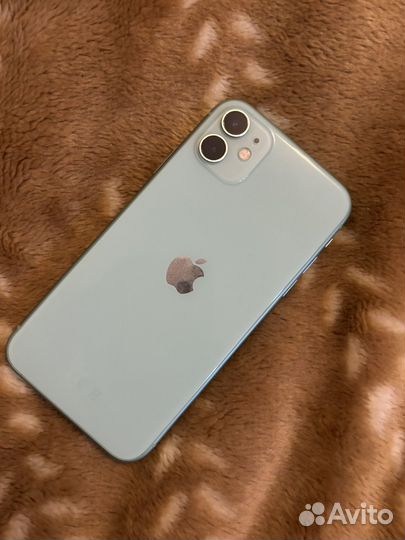 iPhone 11, 64 ГБ
