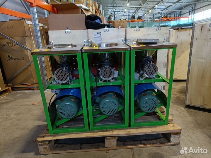 Мясорубка электрическая, профессиональная