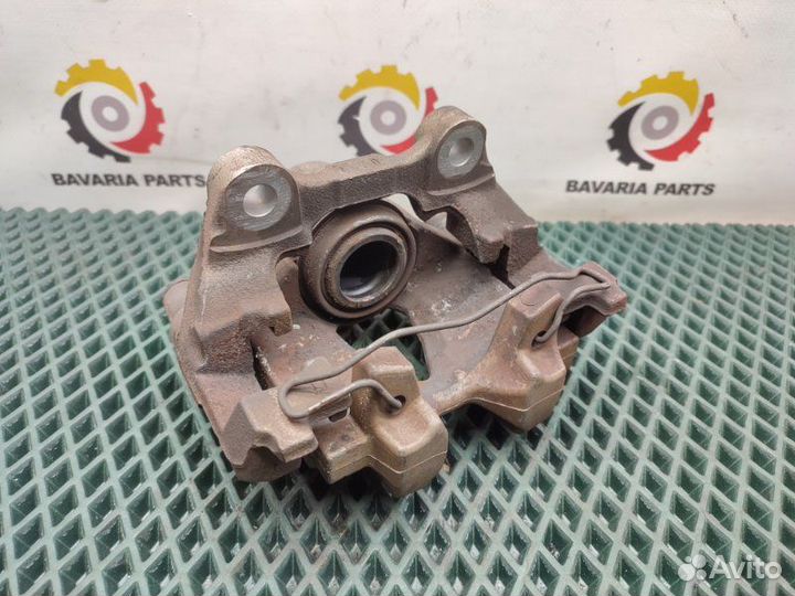 Суппорт тормозной задний правый Mercedes E W207