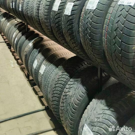 Michelin Agilis 51 215/65 R16C 106T