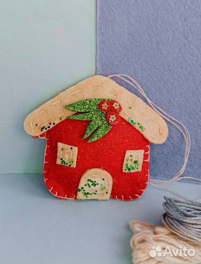 Елочная игрушка ручной работы рождественский домик
