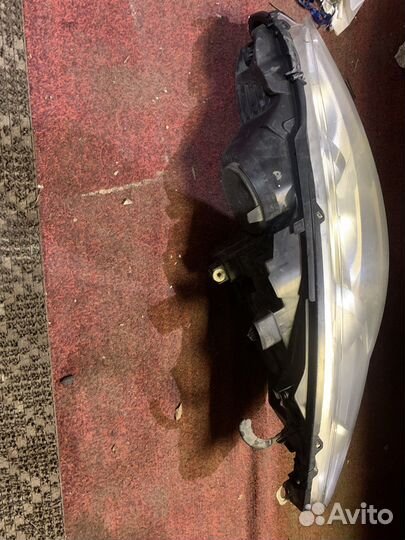 Фара правая peugeot 308