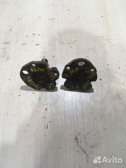 Цапфа задняя фольксваген голф 4 под абс