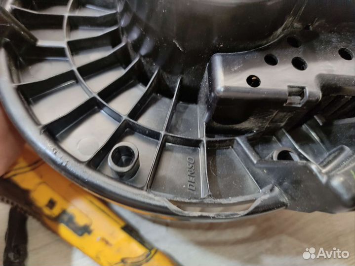 Моторчик печки Toyota Camry ACV40