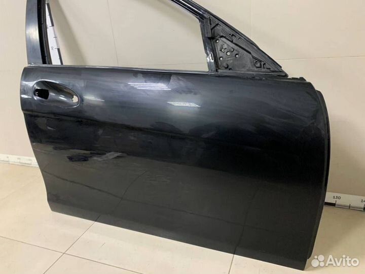 Б/У Дверь передняя правая A2047200205, A2047220