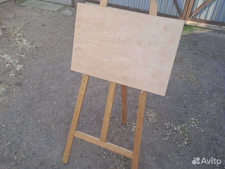 Мольберт для рисования с планшетом