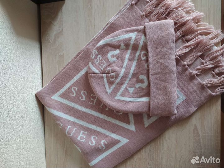 Комплект шапка и шарф Guess оригинал
