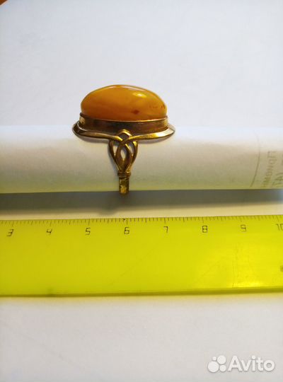 Перстень,бусы янтарные СССР