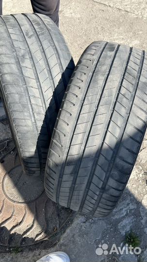 Bridgestone Alenza 001 275/45 R20 и 305/40 R20
