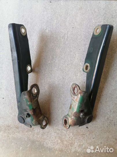 Петли капота mitsubishi carisma