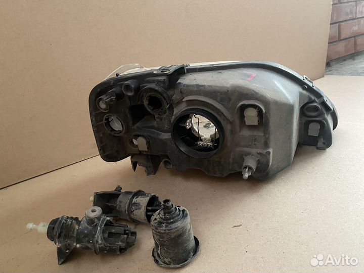 Фары Рено логан