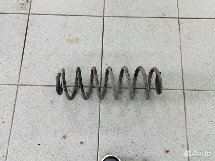 Пружина задняя volkswagen tiguan 1 поколения