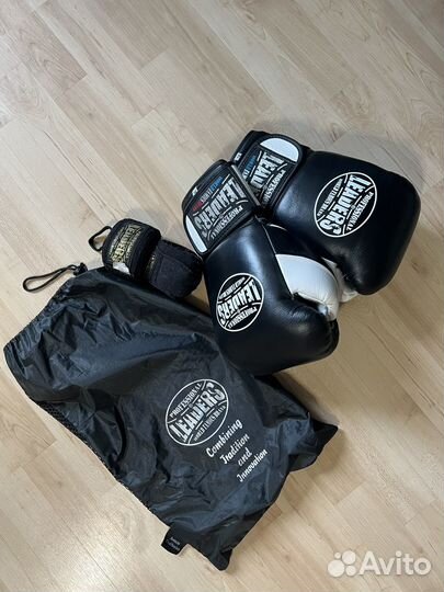 Боксерские перчатки 12 oz leaders